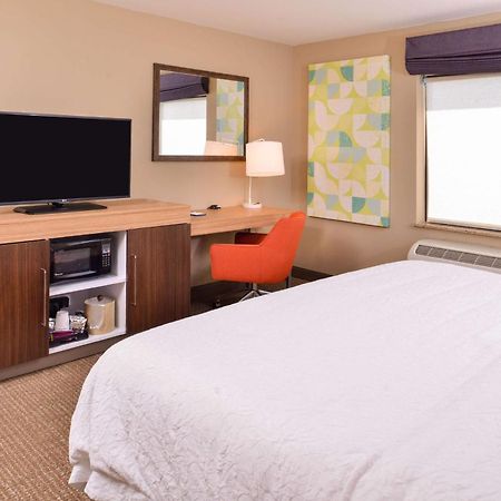 Hampton Inn York Buitenkant foto