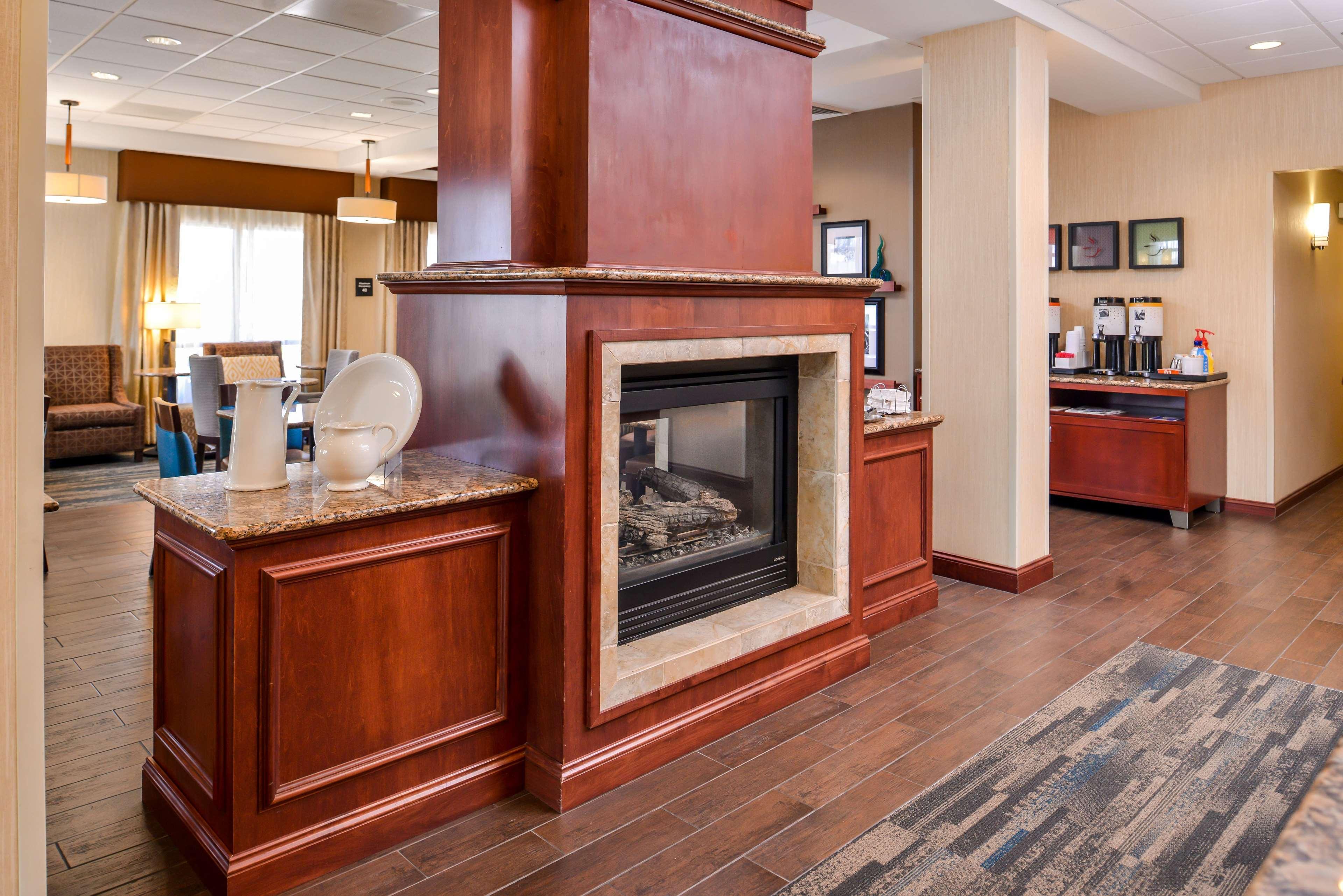 Hampton Inn York Buitenkant foto