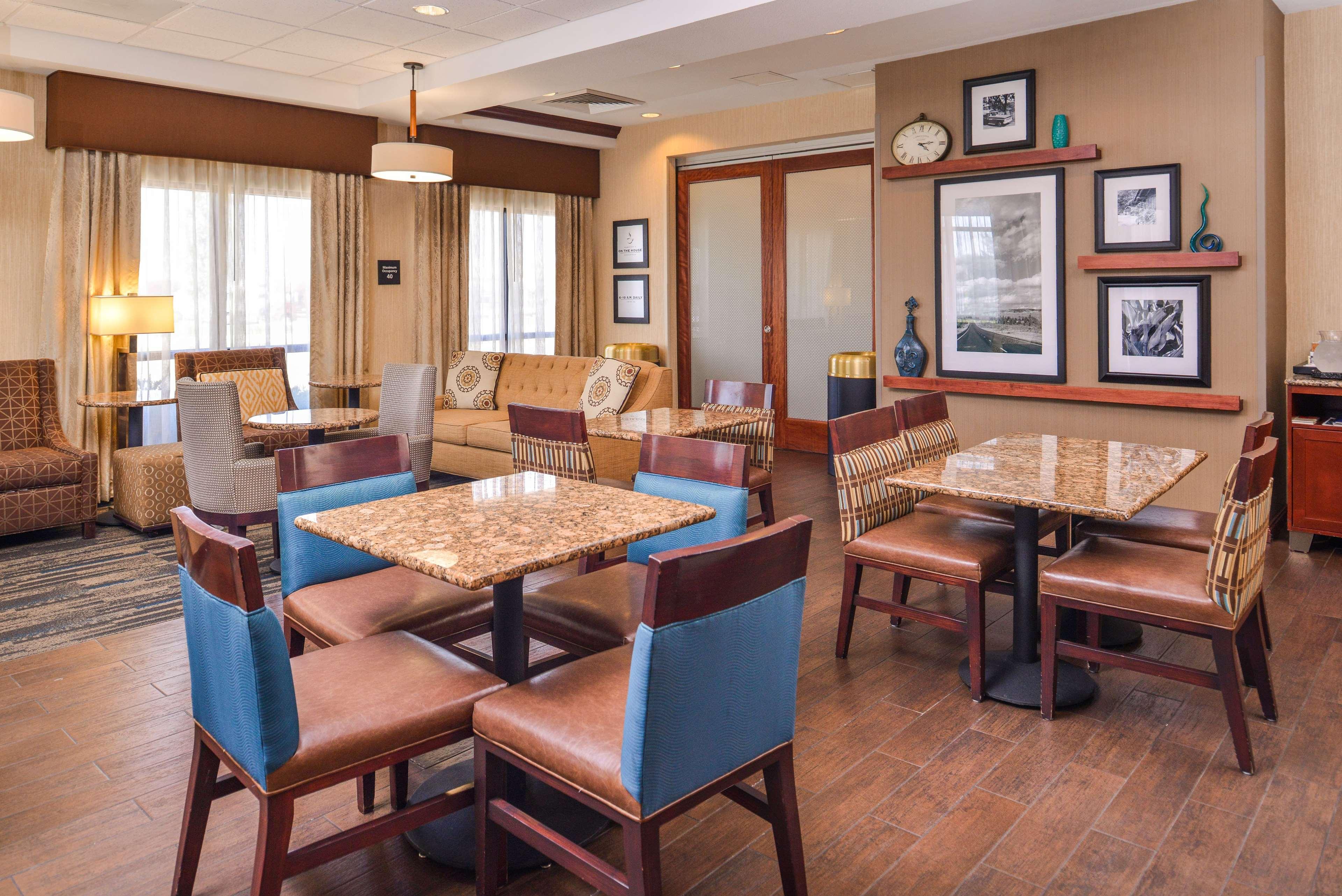 Hampton Inn York Buitenkant foto
