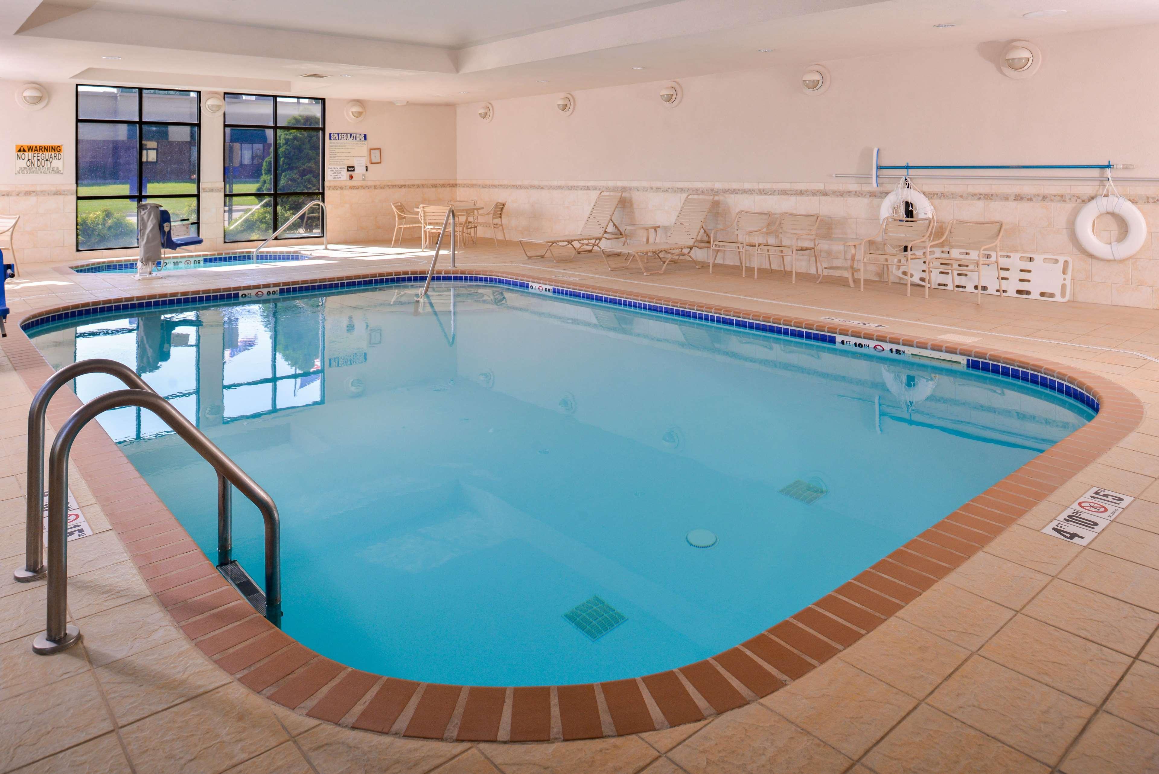 Hampton Inn York Buitenkant foto