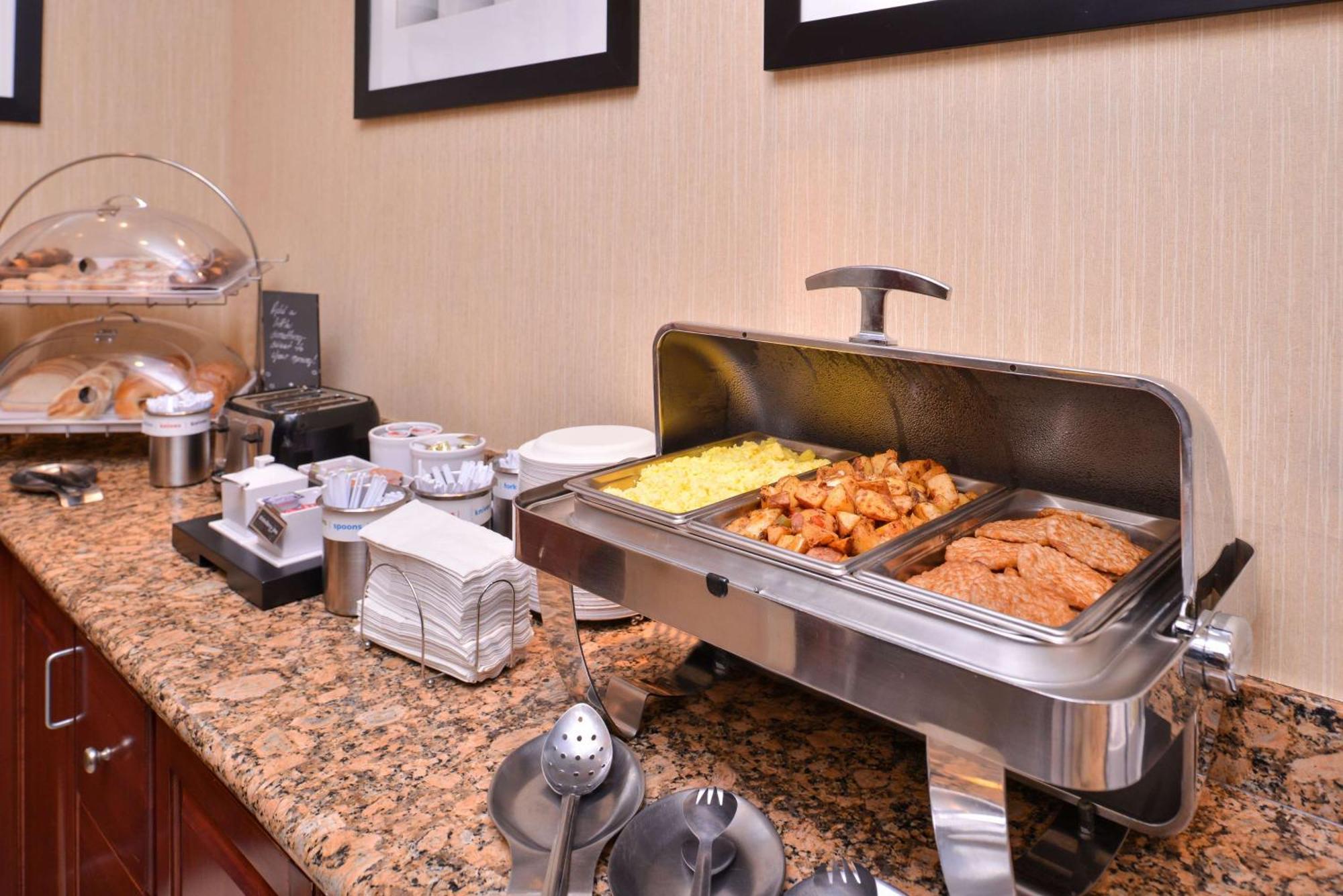 Hampton Inn York Buitenkant foto